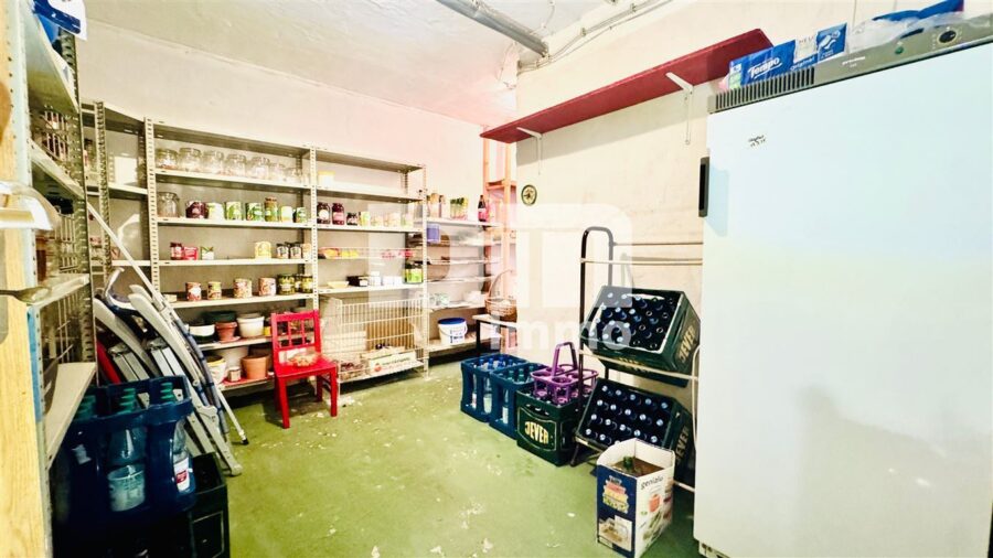 Schönes Einfamilienhaus mit Garage und Terrasse / Ständerbauweise in hervorragender Lage - KG Vorratskeller